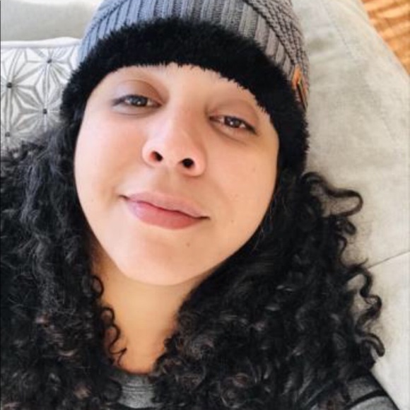 Meet your Posher, Angela - Picture 1 of 1